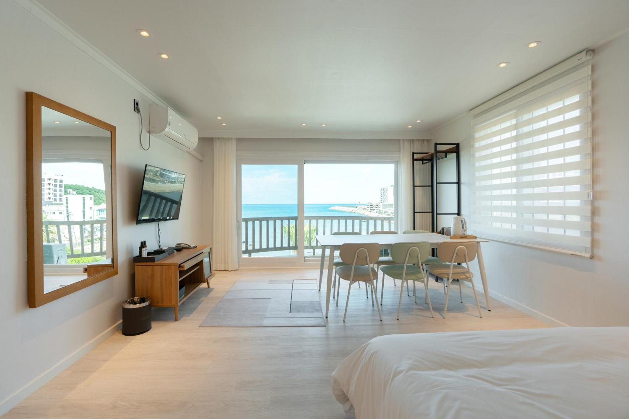 Ocean Palade Hotel Чеджудо Экстерьер фото