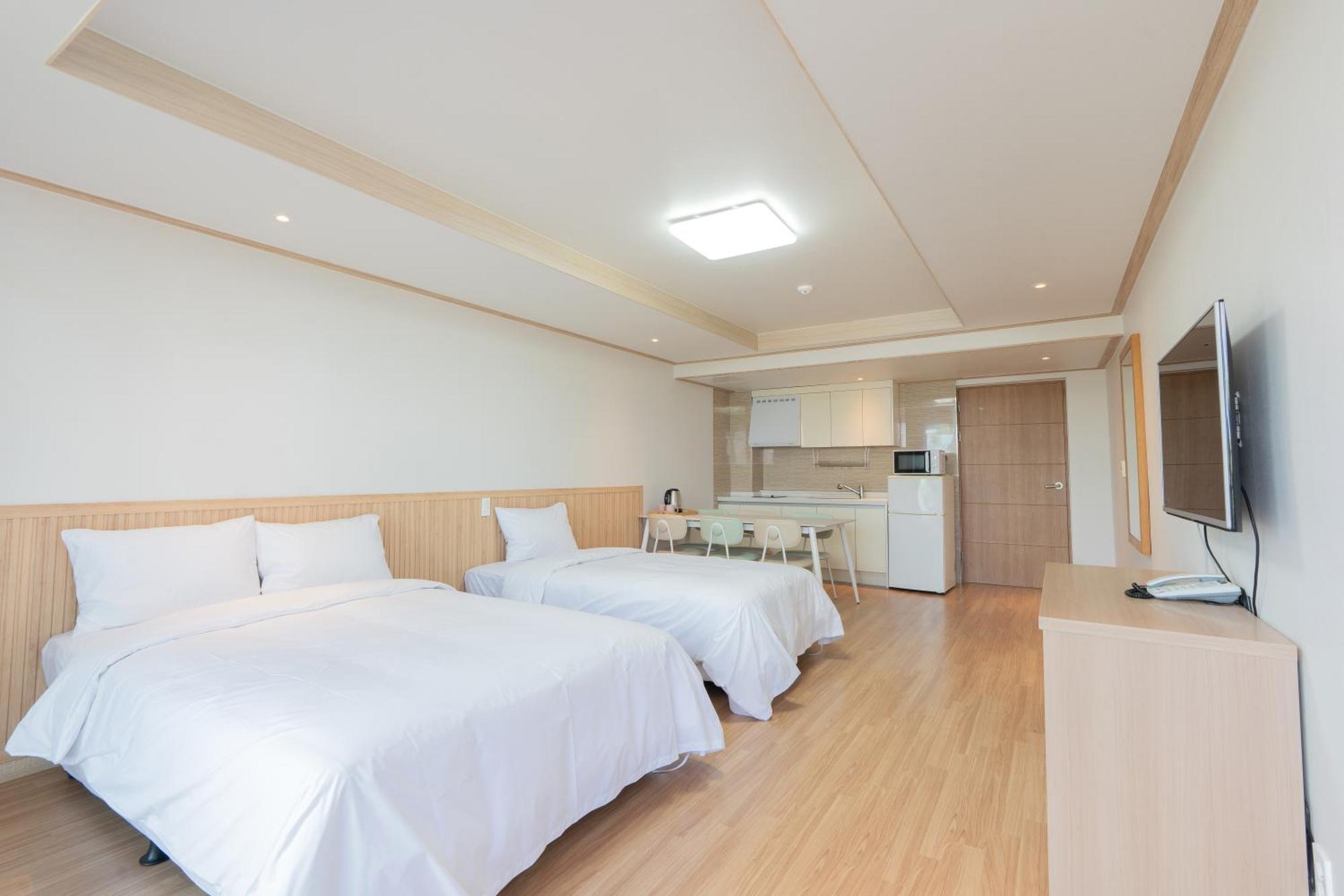 Ocean Palade Hotel Чеджудо Экстерьер фото
