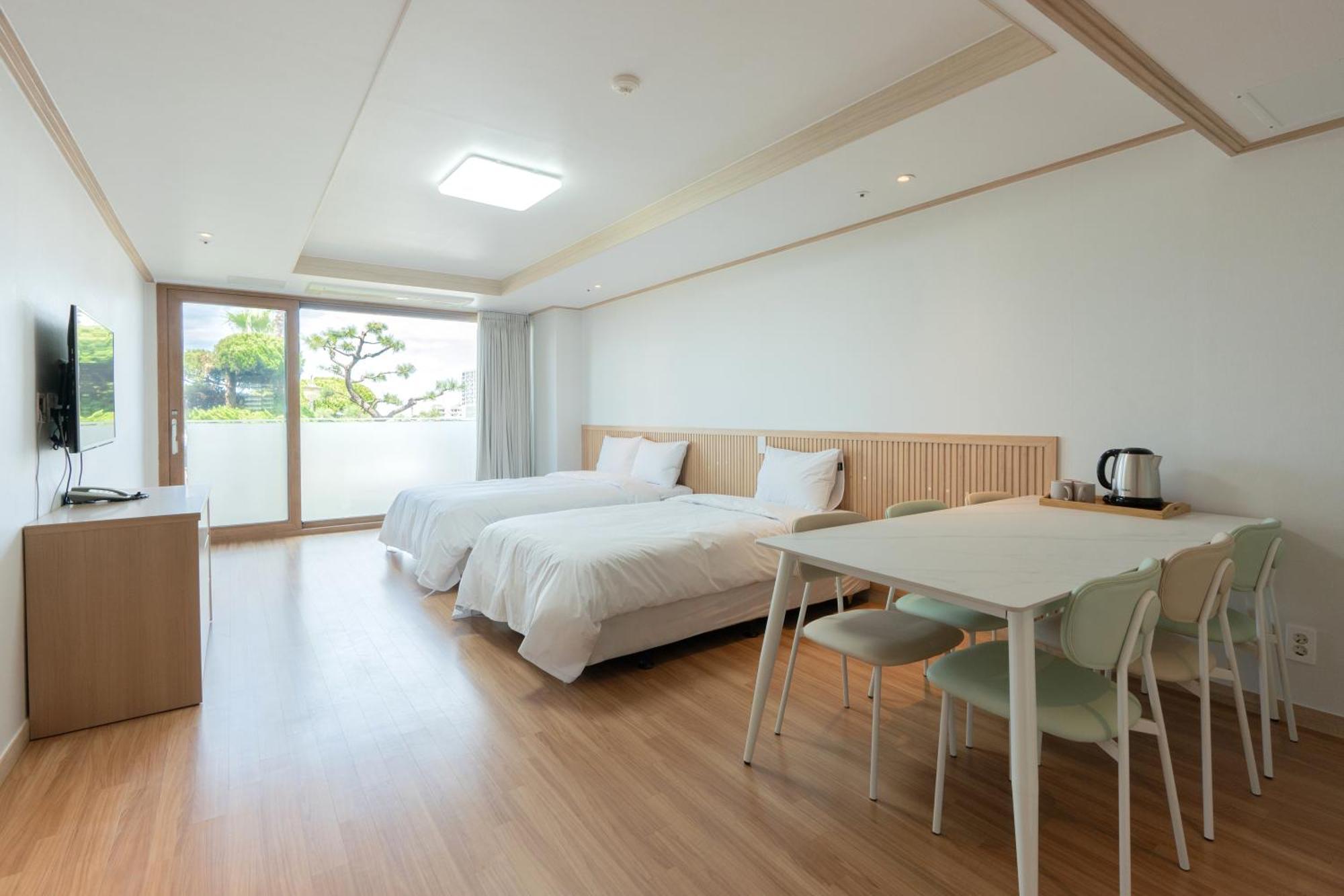 Ocean Palade Hotel Чеджудо Экстерьер фото
