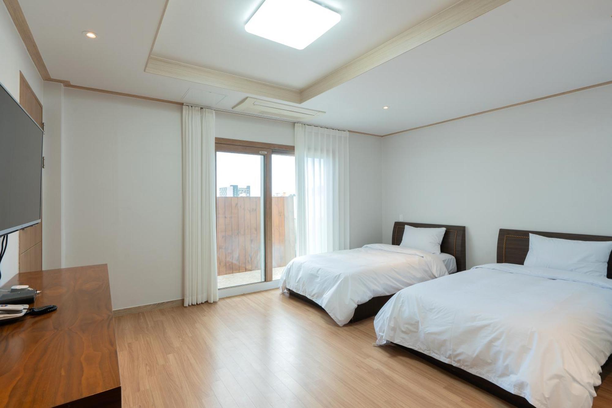 Ocean Palade Hotel Чеджудо Экстерьер фото