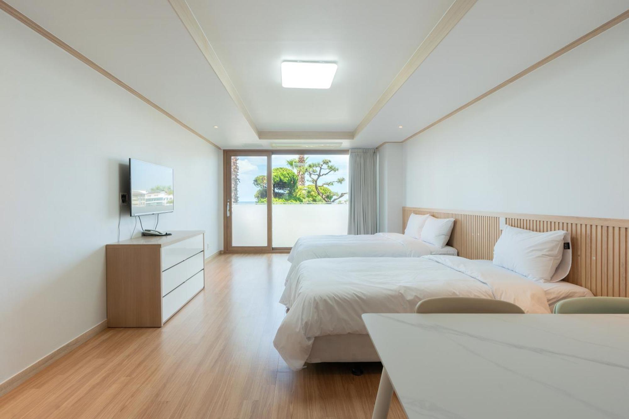 Ocean Palade Hotel Чеджудо Экстерьер фото