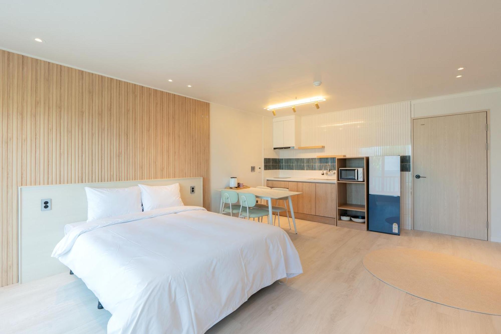 Ocean Palade Hotel Чеджудо Экстерьер фото