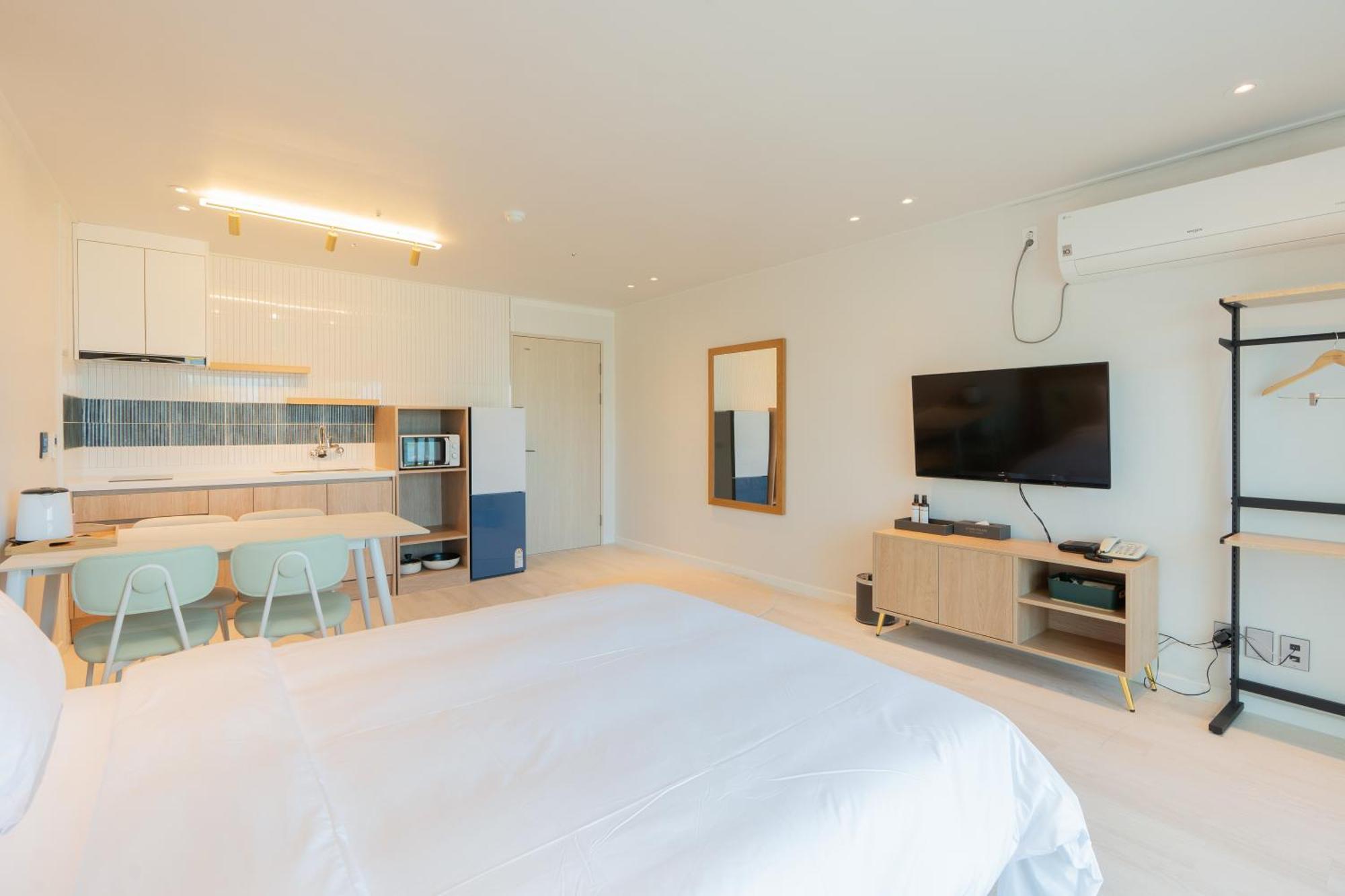 Ocean Palade Hotel Чеджудо Экстерьер фото